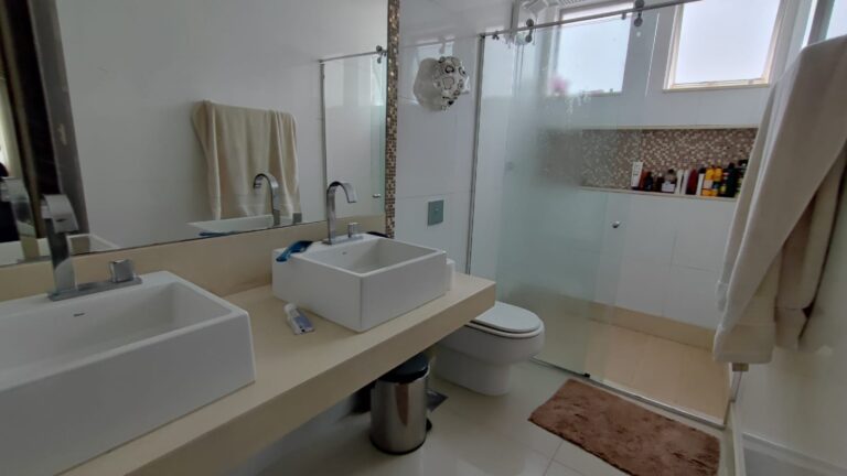 WhatsApp Image 2025-11-06 at 15.47.23 (1)