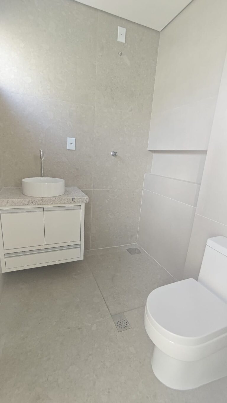 WhatsApp Image 2025-11-14 at 16.39.54