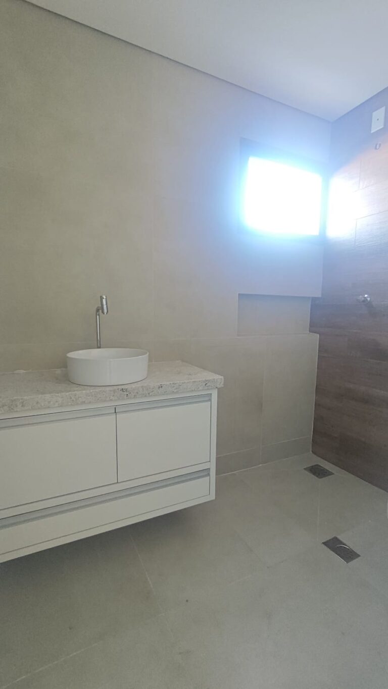 WhatsApp Image 2025-11-14 at 16.39.55