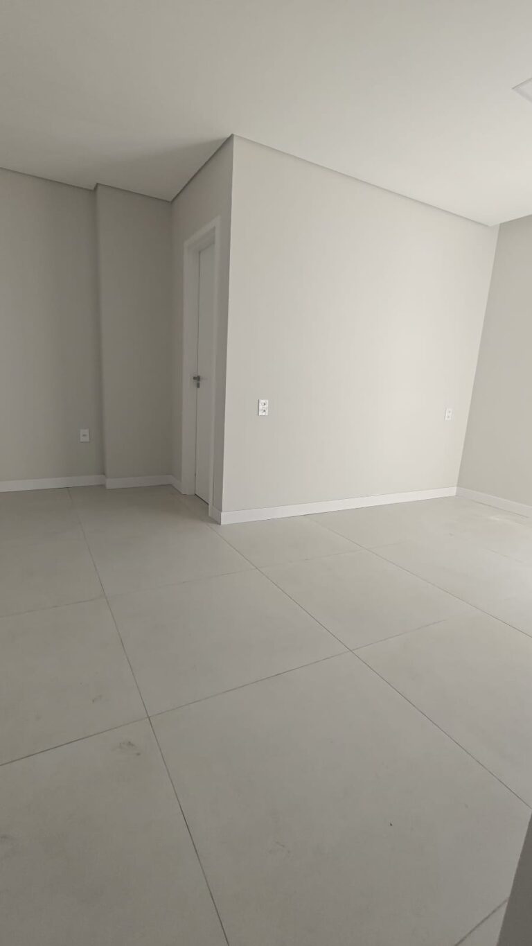 WhatsApp Image 2025-11-14 at 16.49.36