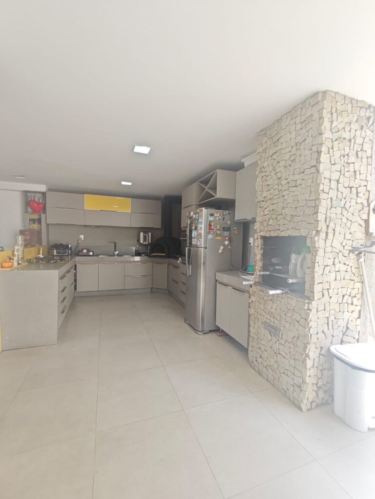 WhatsApp Image 2025-12-09 at 16.27.49 (1)