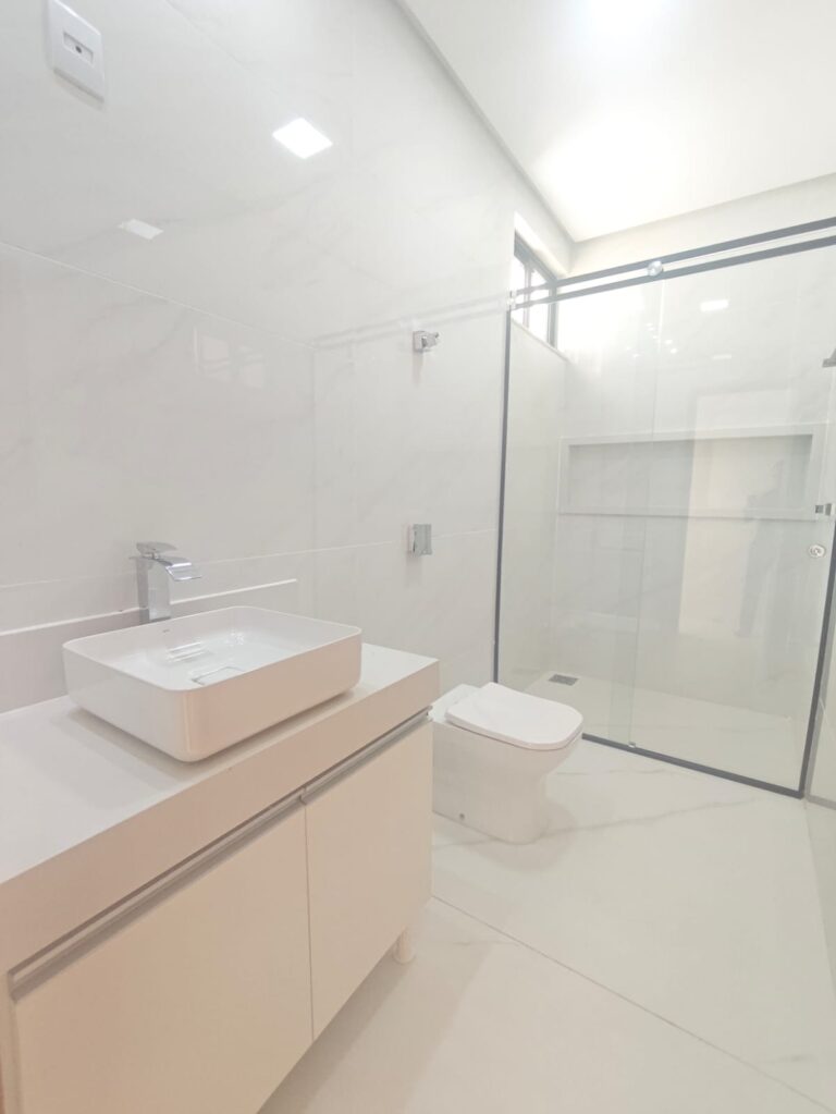 WhatsApp Image 2025-12-11 at 17.09.54 (1)