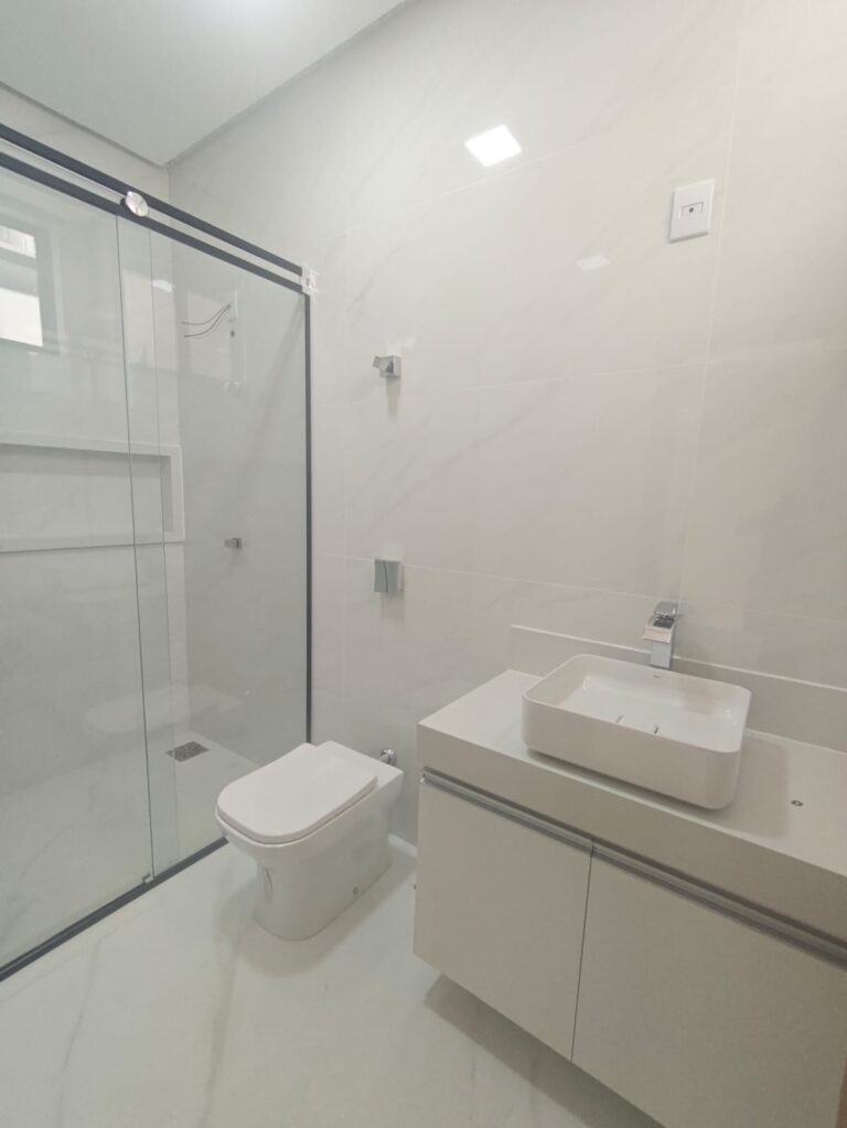 WhatsApp Image 2025-12-11 at 17.09.55 (1)