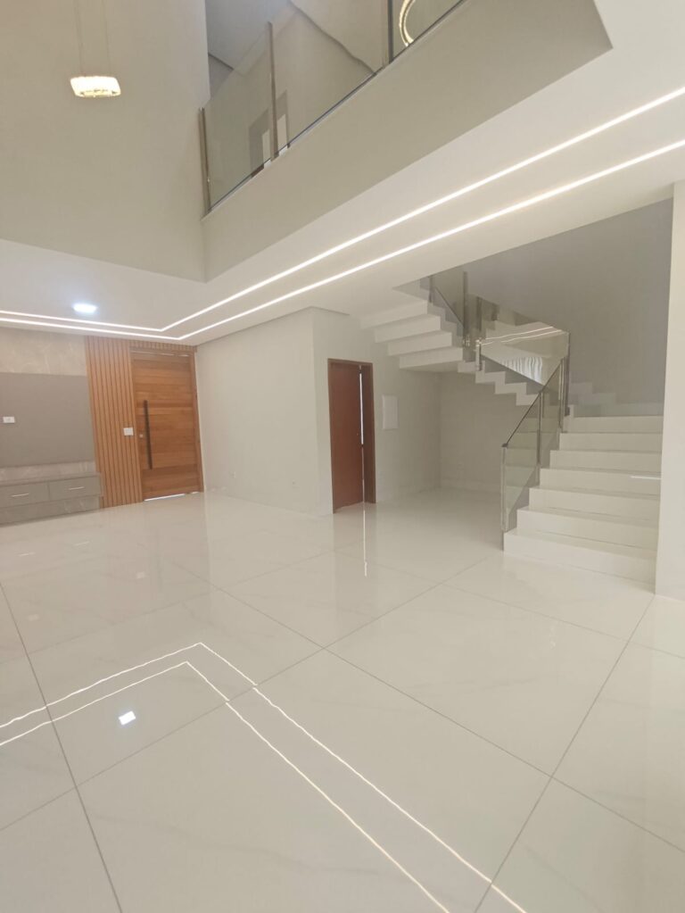 WhatsApp Image 2025-12-11 at 17.09.59 (1)