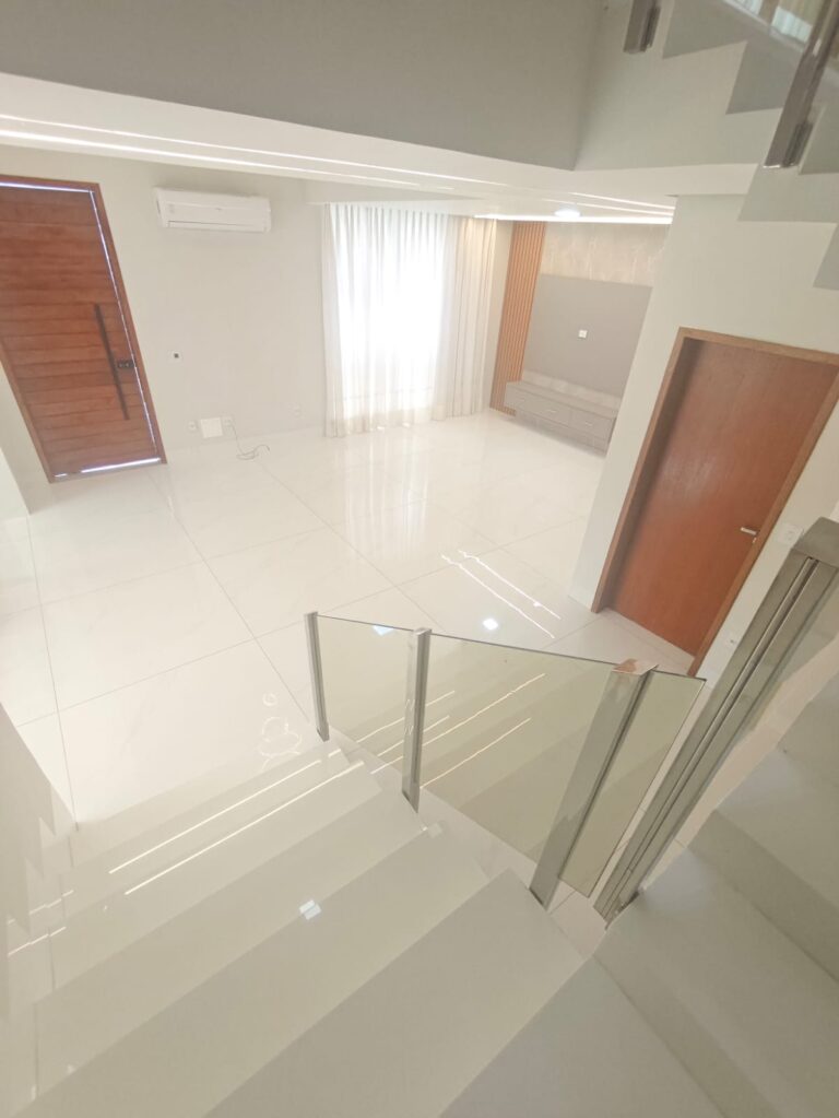 WhatsApp Image 2025-12-11 at 17.09.59