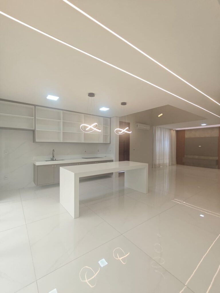 WhatsApp Image 2025-12-11 at 17.10.00 (2)