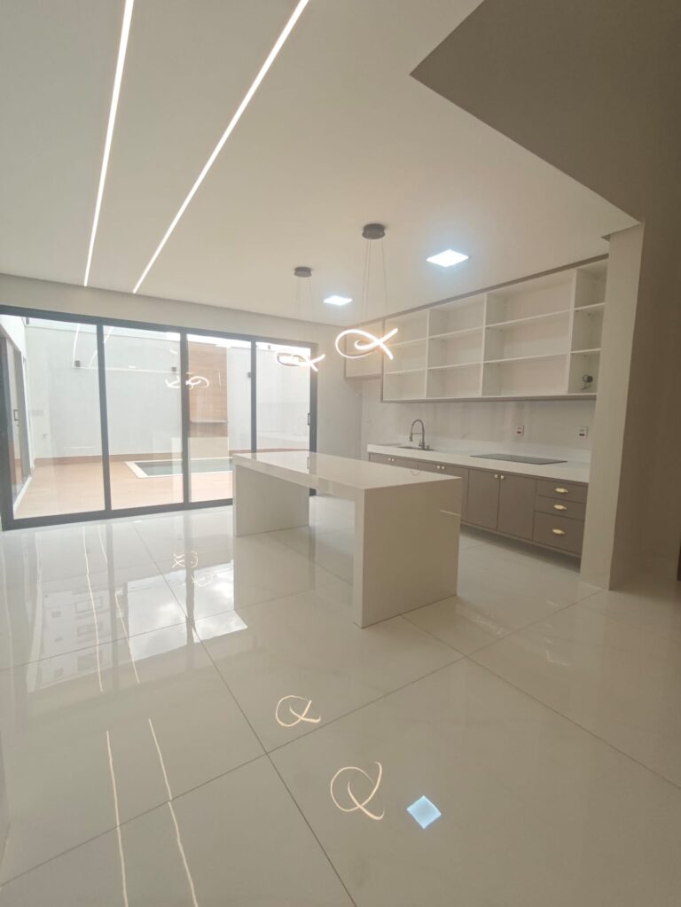 WhatsApp Image 2025-12-11 at 17.10.00 (3)