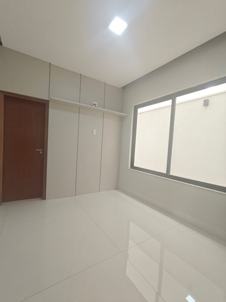 WhatsApp Image 2025-12-11 at 17.10.01 (1)