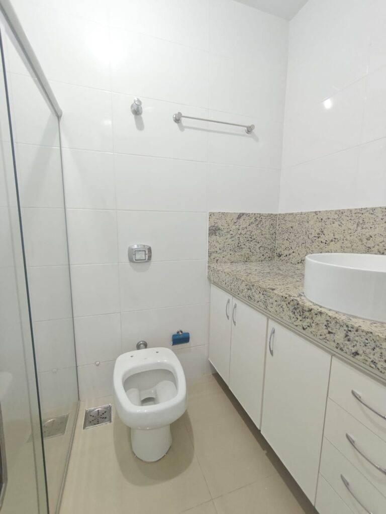 AC3AB07F5A5B4CC2B169978CF7F7AD30-93wc