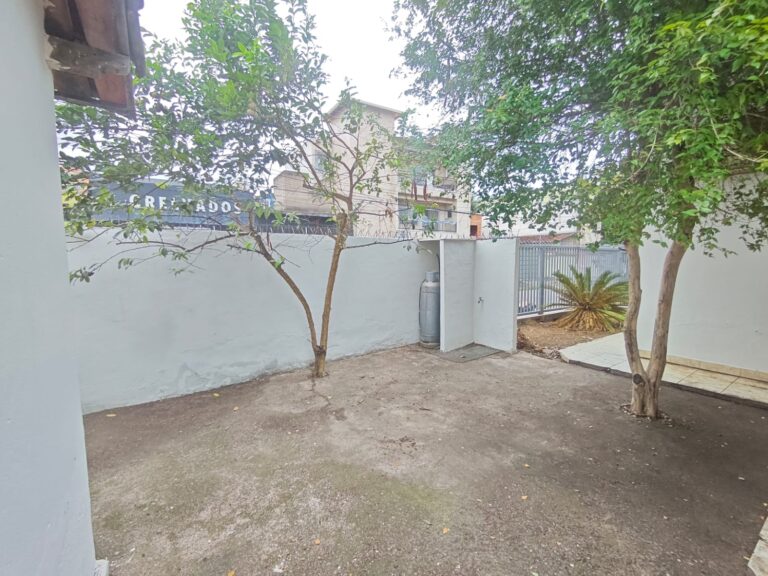 ACF2E67D8E6883BB4EB0EECBCEF2CD15-14ih