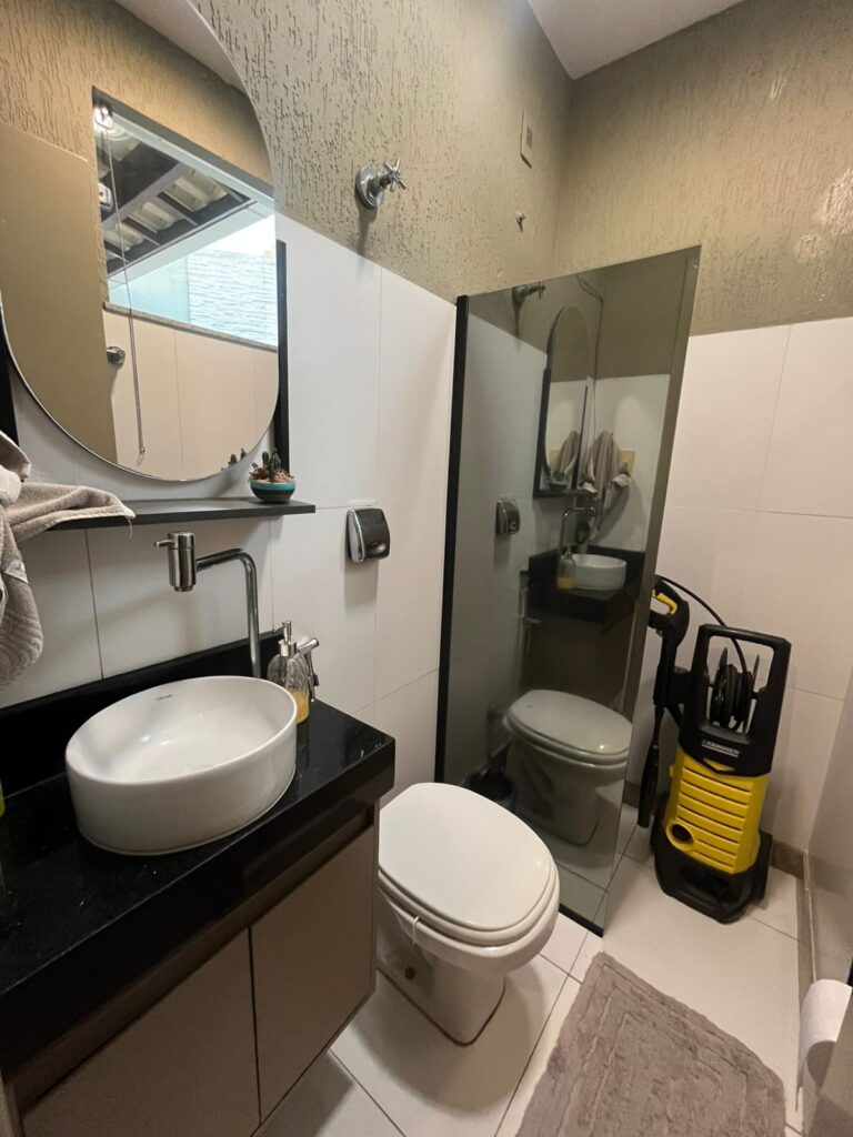 3AE5E28F08056BDFDA77-4fxr