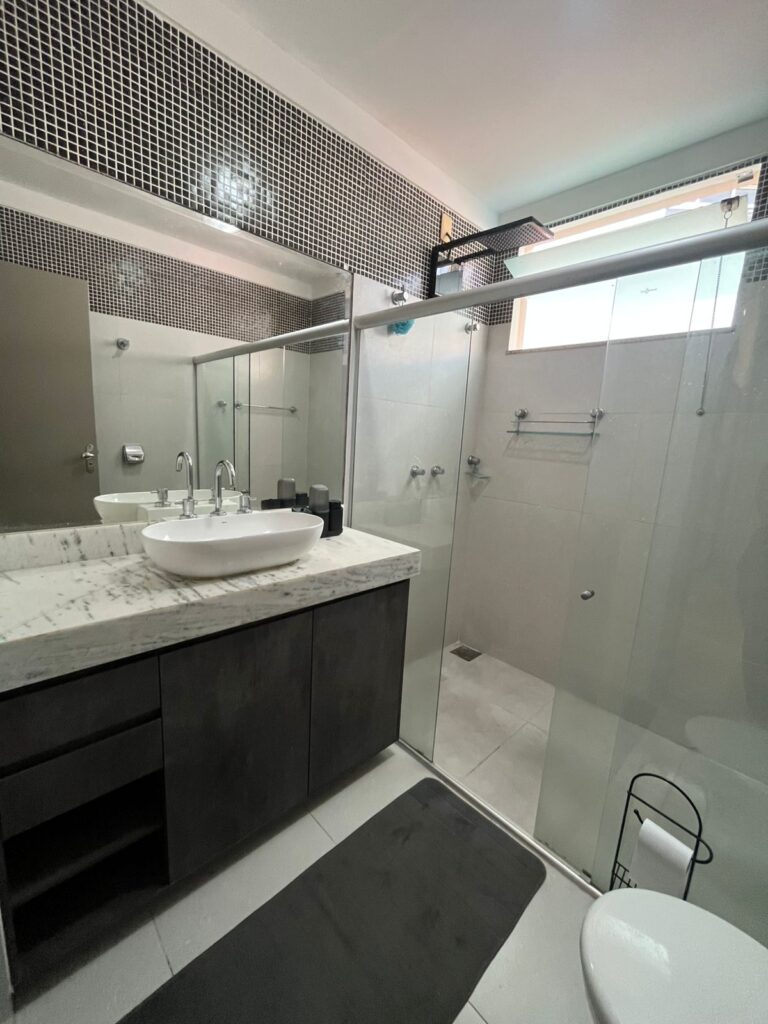 3AF6204B7679022EC3D3-z50e