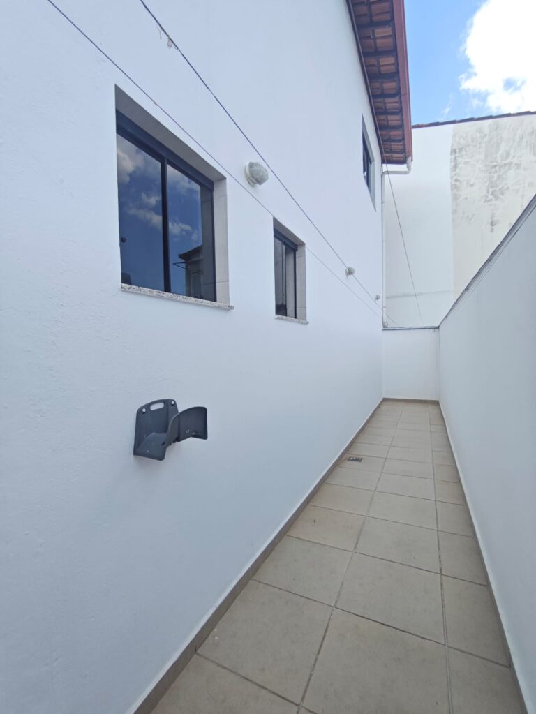 ACA6E3FC1527DEF4A8CD7876C3BFD4AD-omaj